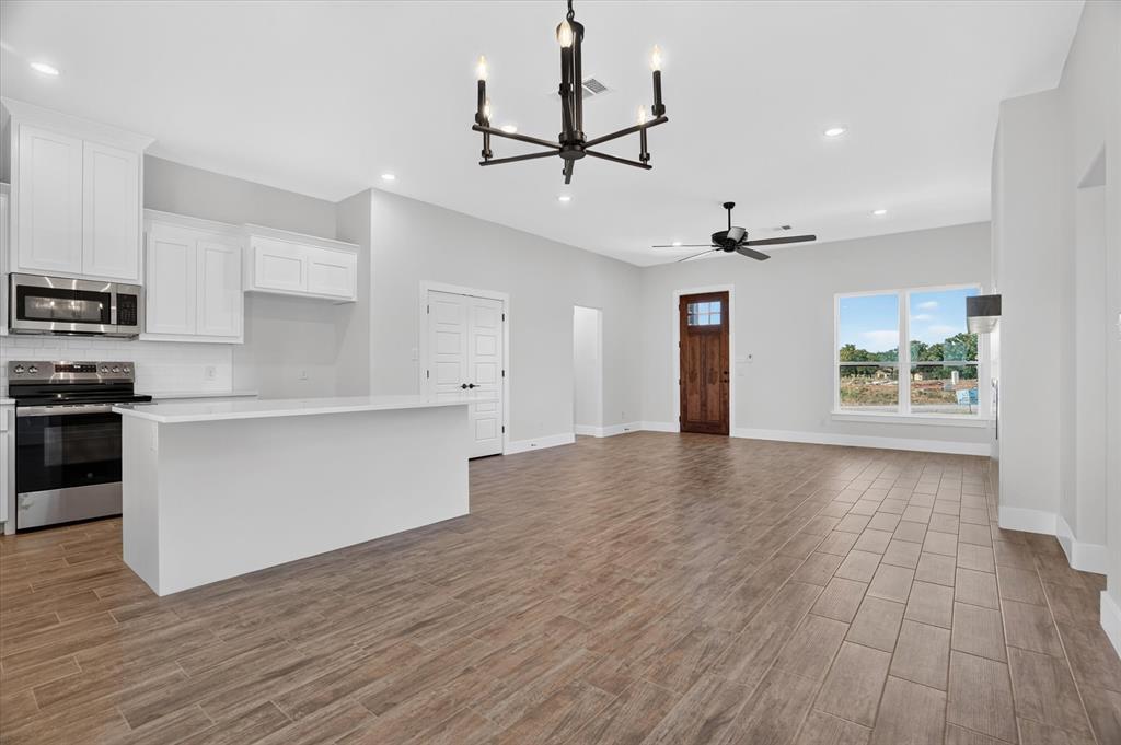 1097 Colt Road Property Photo 11