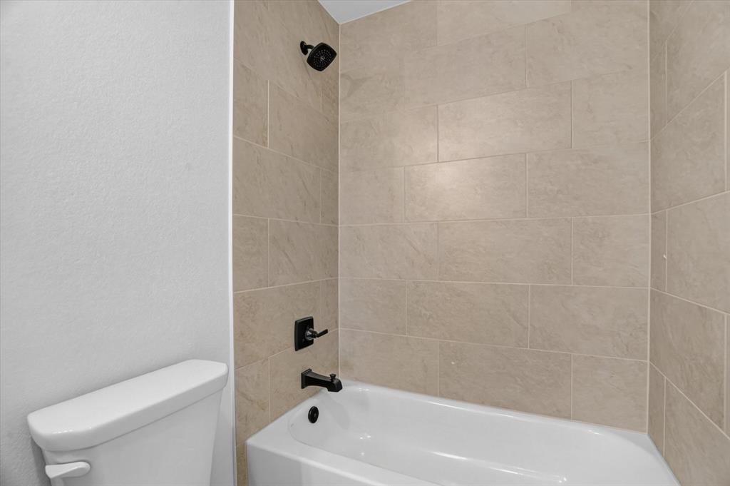 1097 Colt Road Property Photo 24