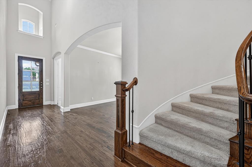 5683 Dashingly Drive Property Photo 5