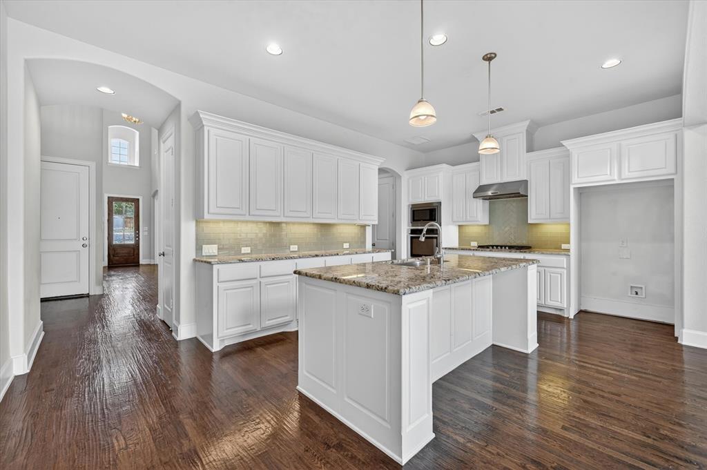 5683 Dashingly Drive Property Photo 9
