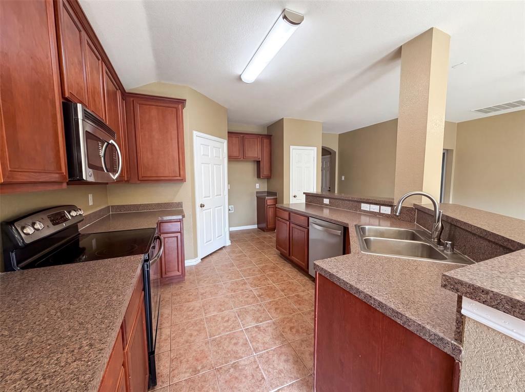 5400 Shepherd Place Property Photo 13