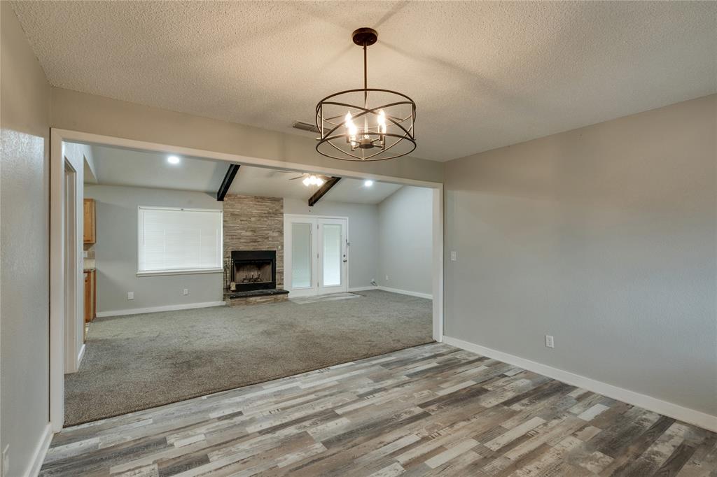 717 N West Avenue Property Photo 13