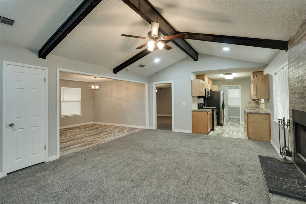 717 N West Avenue Property Photo 15