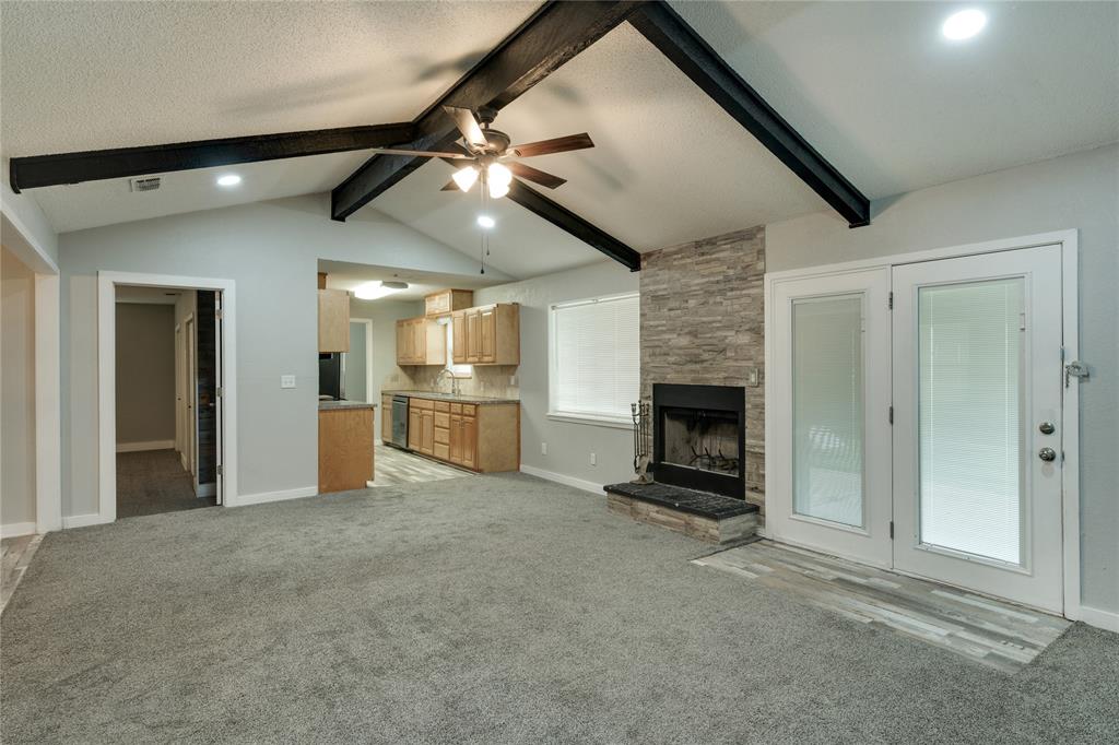 717 N West Avenue Property Photo 16
