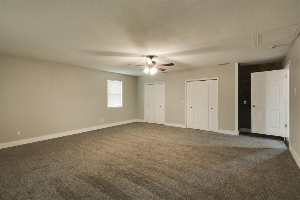 717 N West Avenue Property Photo 21