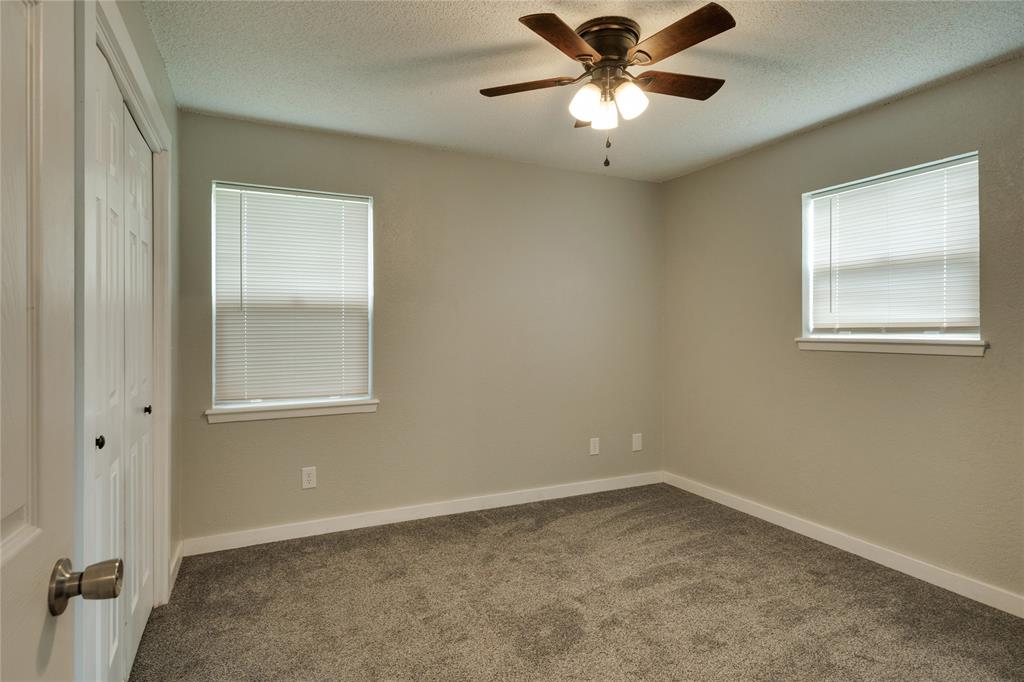 717 N West Avenue Property Photo 24