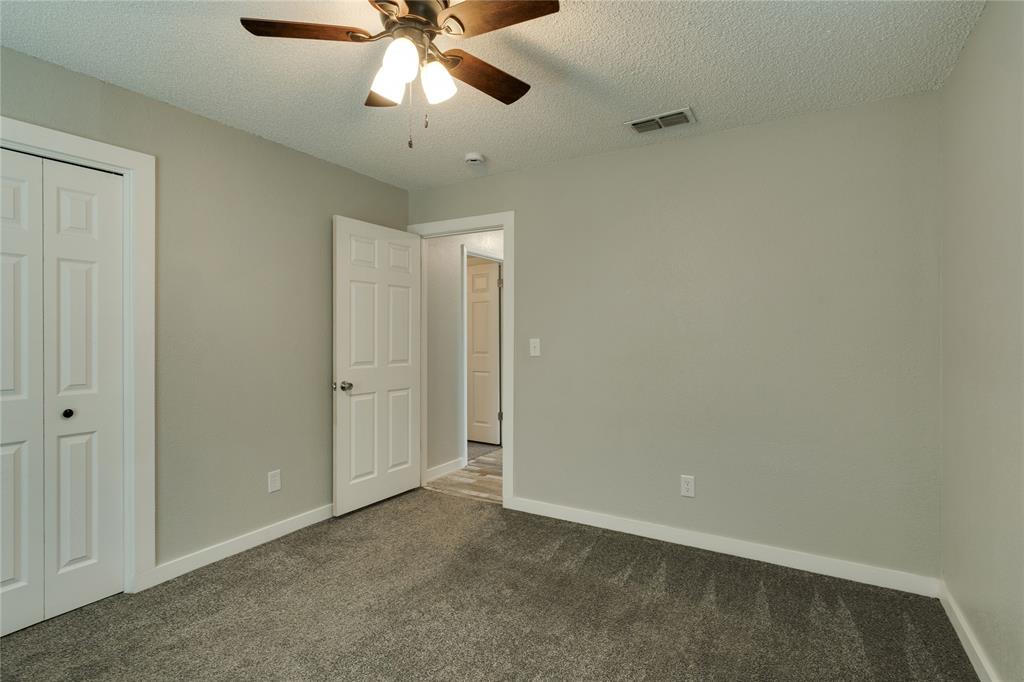 717 N West Avenue Property Photo 30