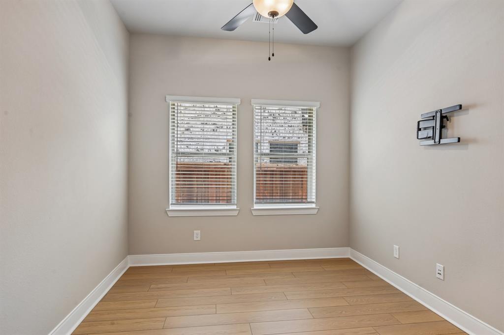 4817 Forest Crest Parkway Property Photo 17