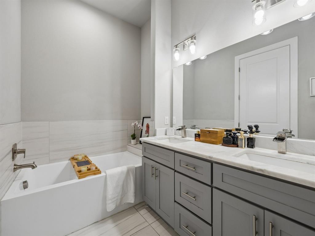 529 Picketts Drive Property Photo 8