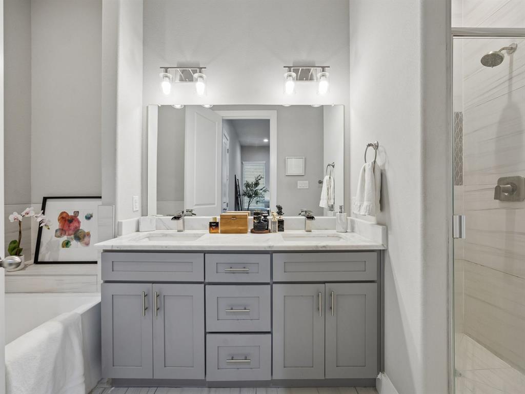 529 Picketts Drive Property Photo 17