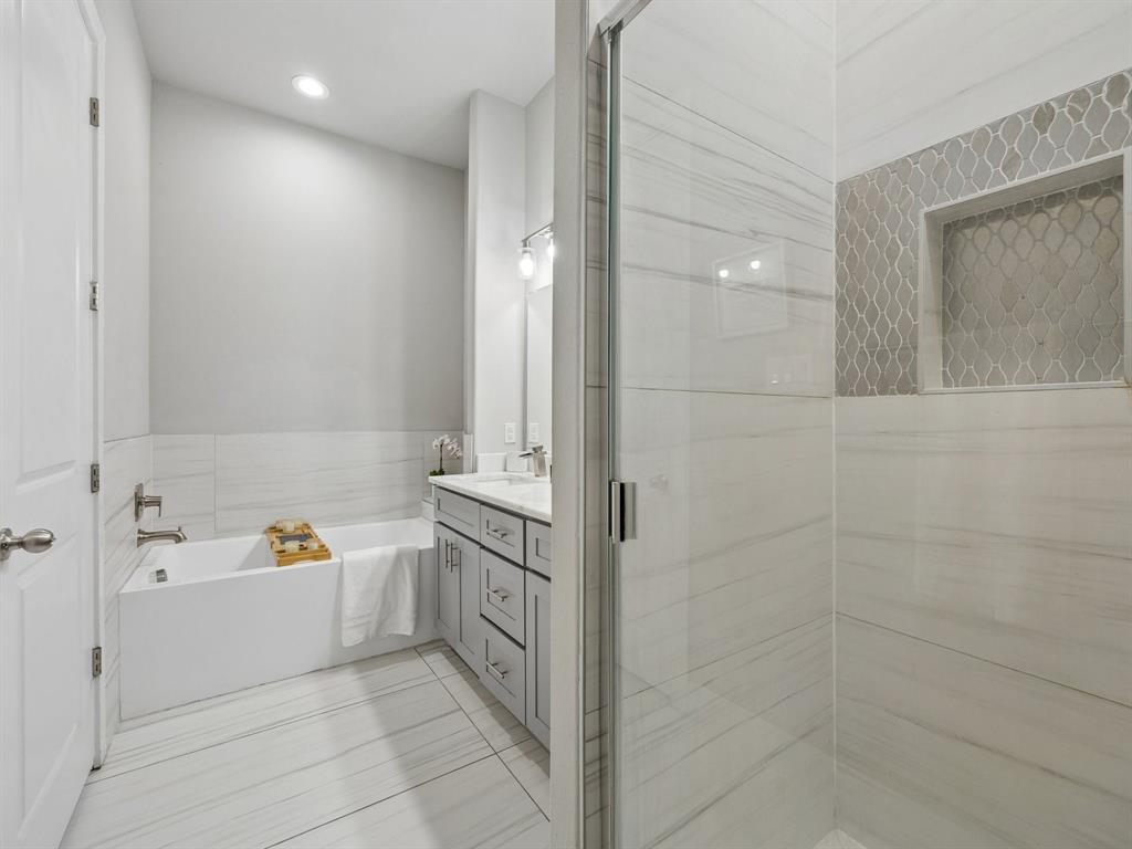 529 Picketts Drive Property Photo 18