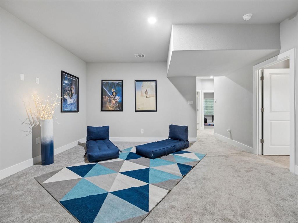 529 Picketts Drive Property Photo 30
