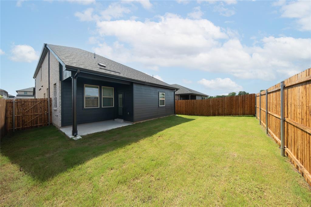 2619 Hawkins Street Property Photo 2