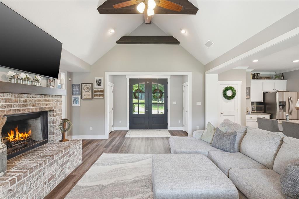 311 Pecan Hollow Circle Property Photo 3