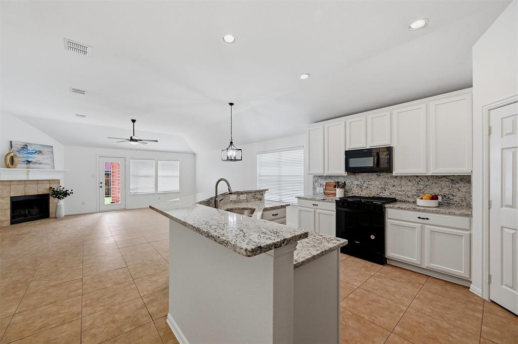 12218 Red Hawk Drive Property Photo 12