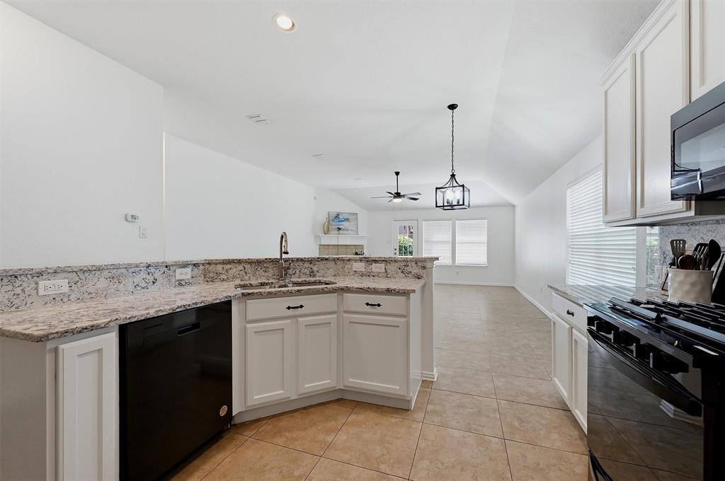 12218 Red Hawk Drive Property Photo 15
