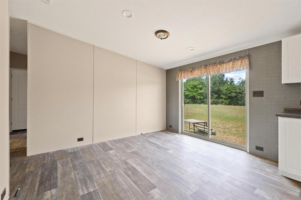 225 Hemby Way Property Photo 17