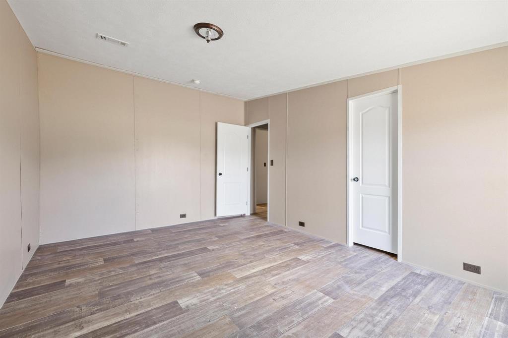 225 Hemby Way Property Photo 24