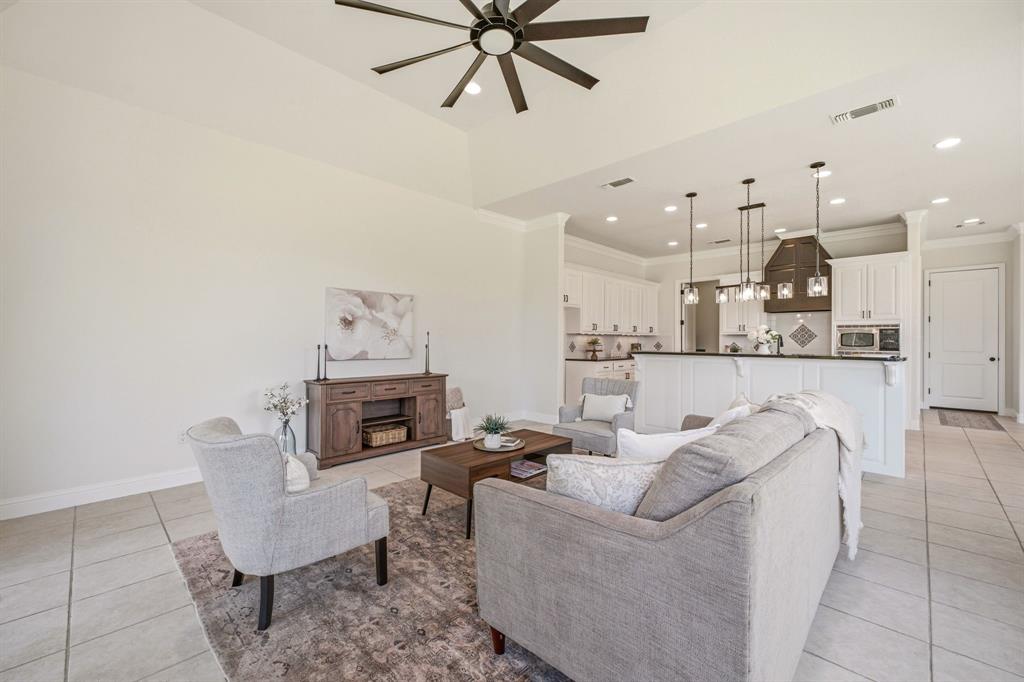 2414 Vineyard Drive Property Photo 18