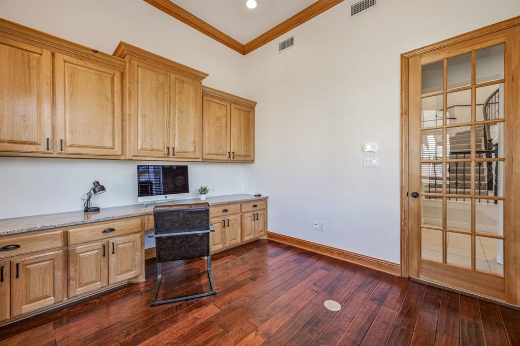 2414 Vineyard Drive Property Photo 27