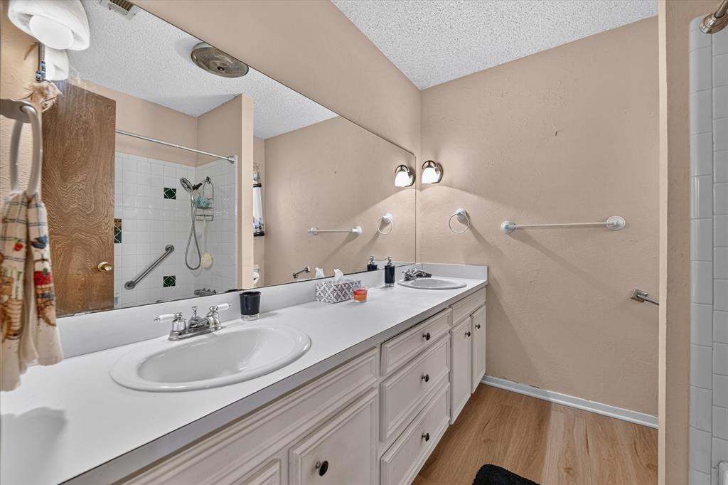 7312 Vanessa Drive Property Photo 23