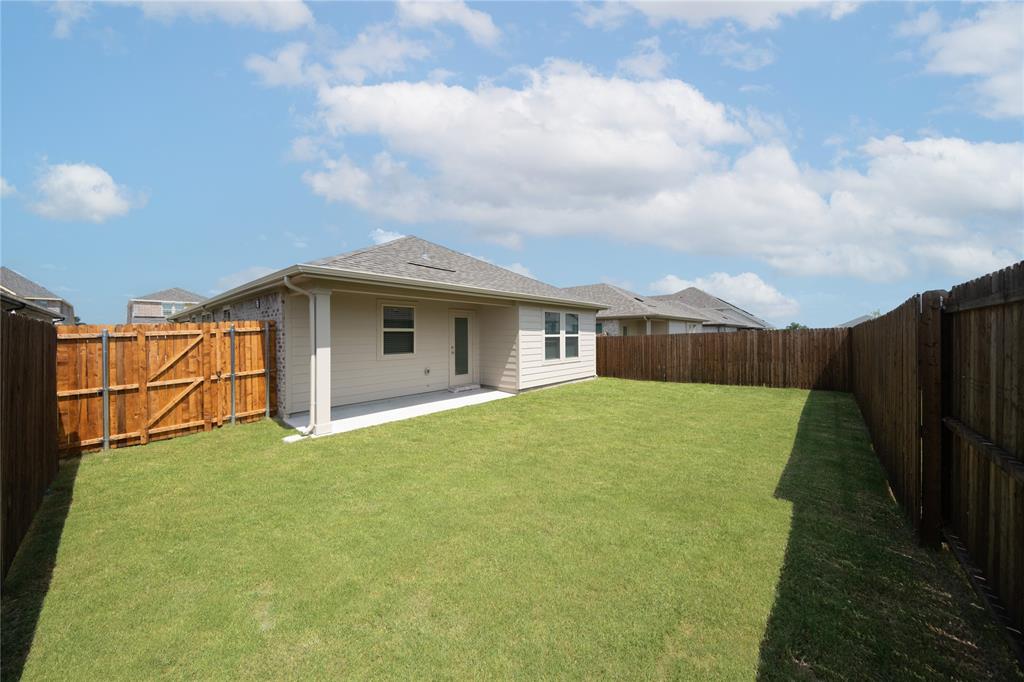 2604 Spade Street Property Photo 2