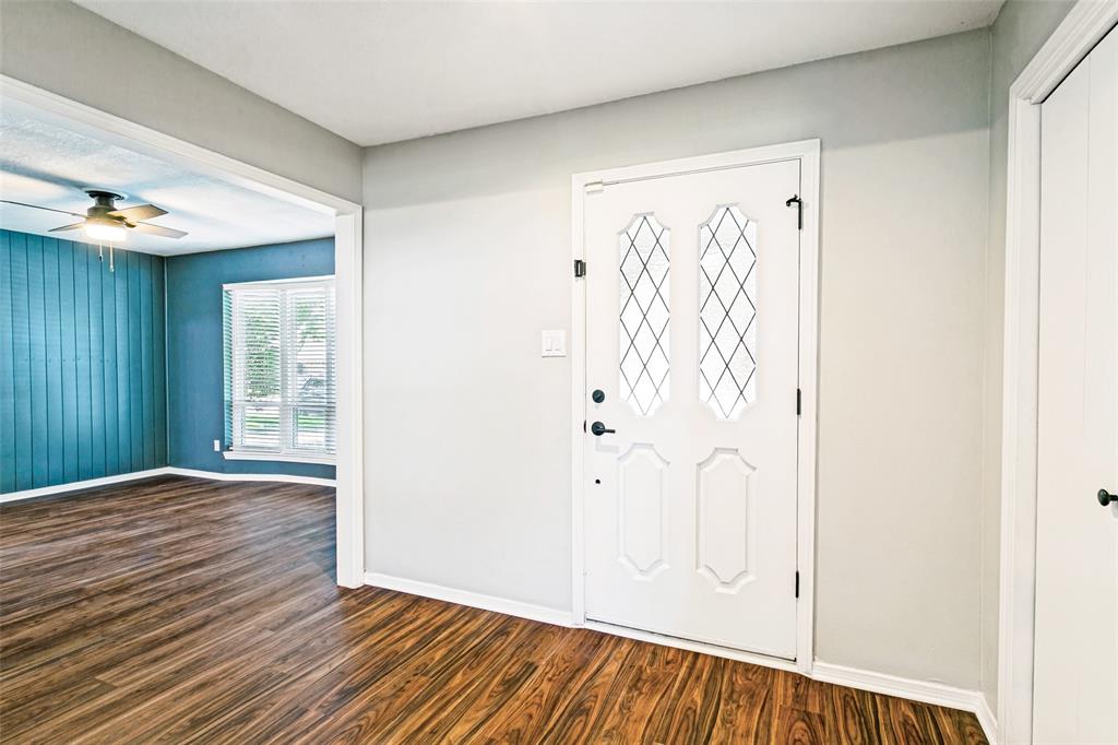 333 W Louella Drive Property Photo 4