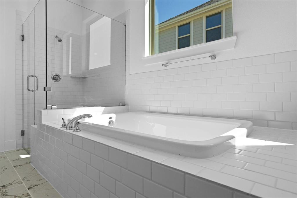 2637 Rainier Drive Property Photo 24