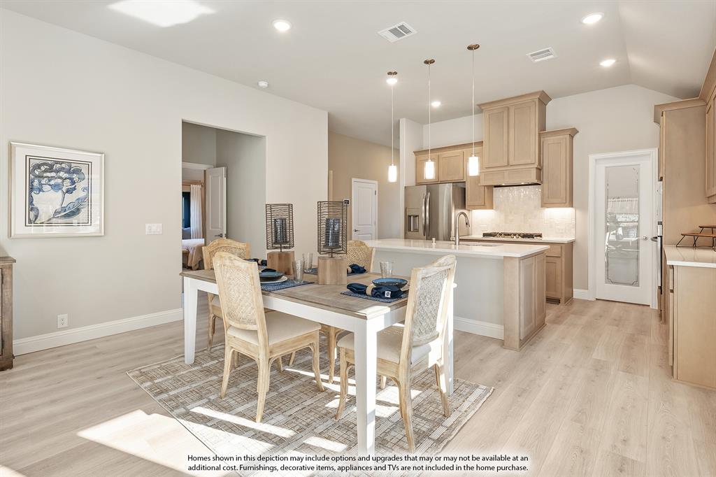 553 Red Maple Road Property Photo 11