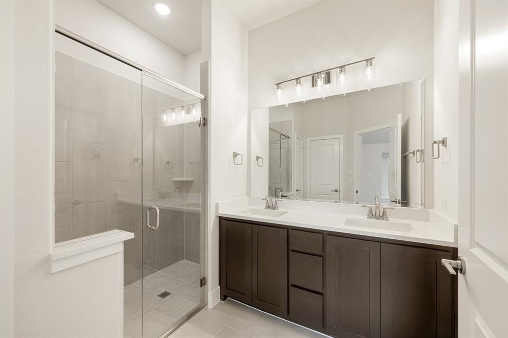 553 Red Maple Road Property Photo 17