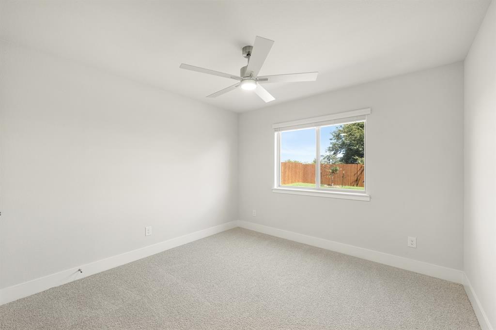 553 Red Maple Road Property Photo 20