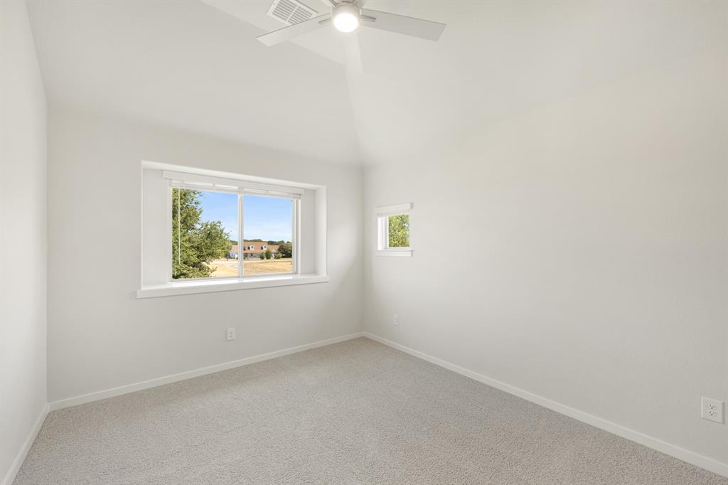 553 Red Maple Road Property Photo 24