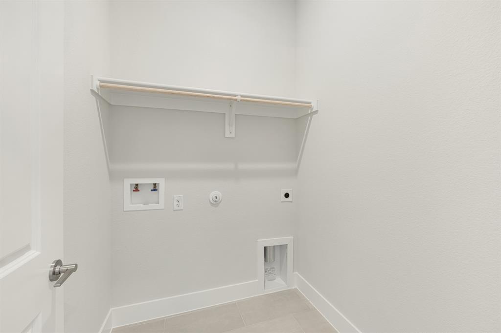 553 Red Maple Road Property Photo 26