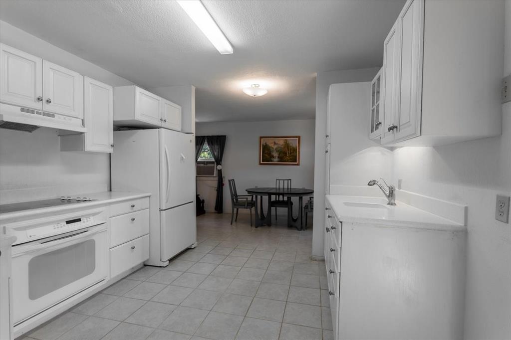 131 S Crescent Street Property Photo 24