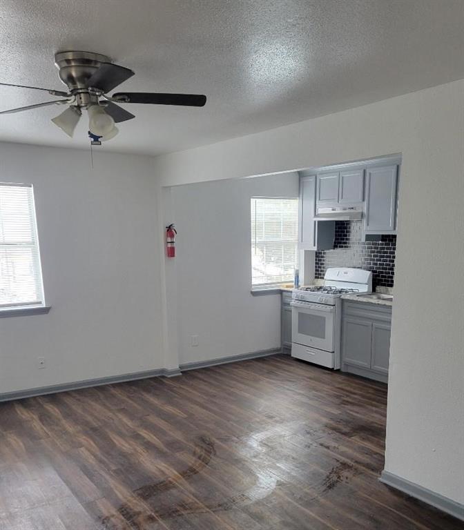 5301 Collingsworth Property Photo 3