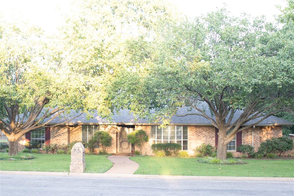 3001 Redbud Trail Property Photo 1