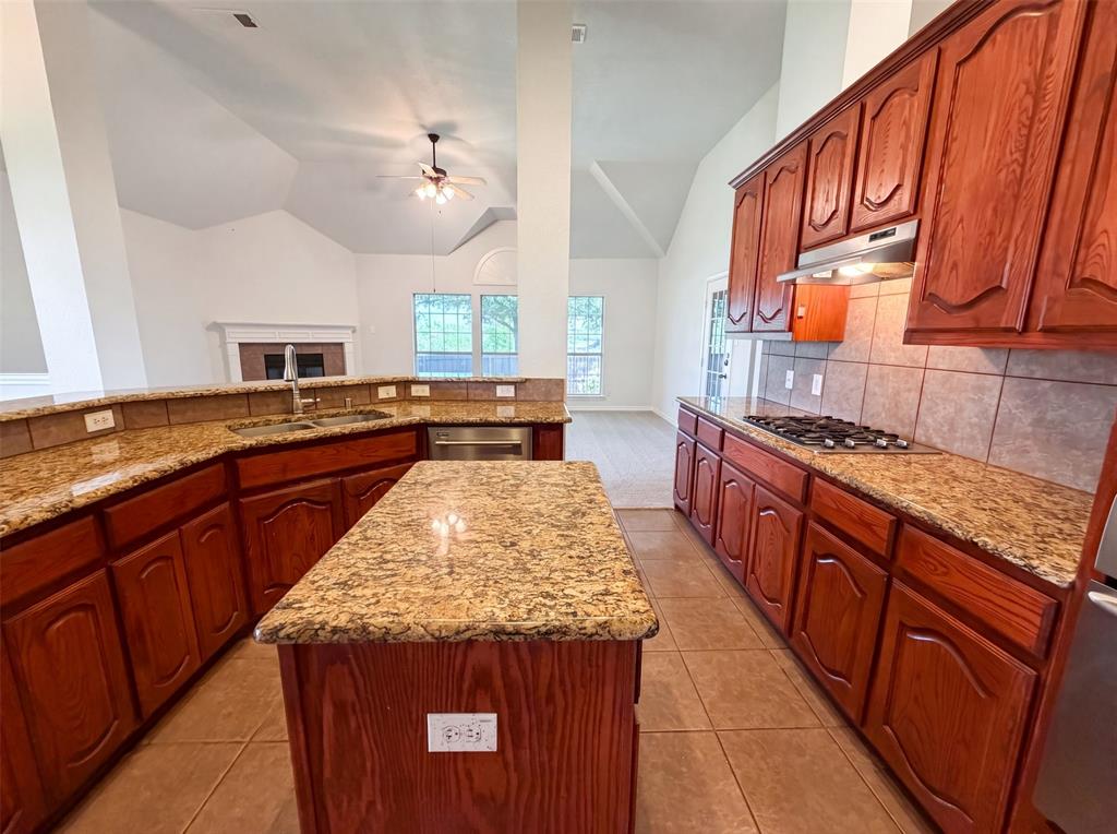 529 Olympia Street Property Photo 2