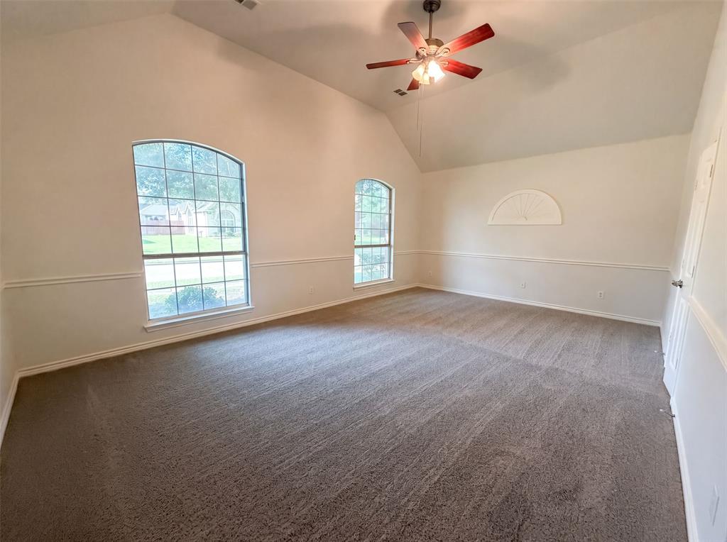 529 Olympia Street Property Photo 6