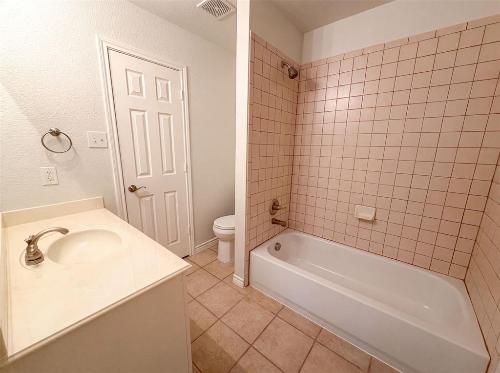 529 Olympia Street Property Photo 17
