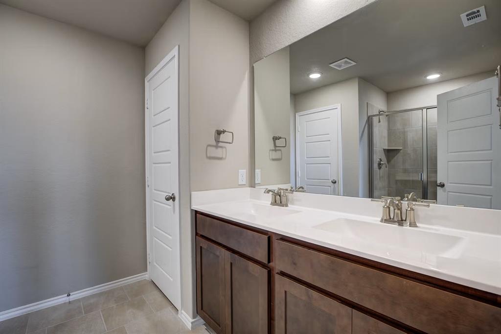 416 Jills Path Property Photo 18