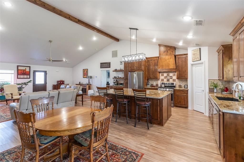 200 Pleasant Lane Property Photo 10