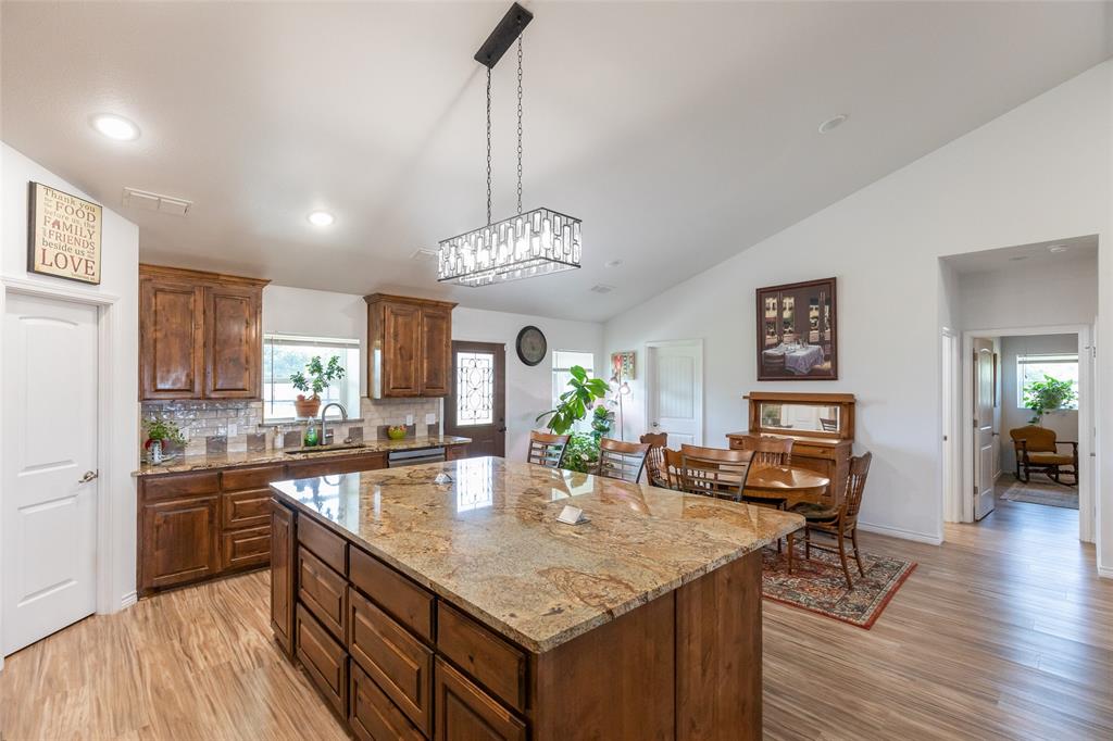 200 Pleasant Lane Property Photo 15