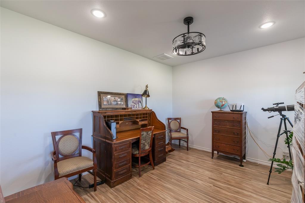 200 Pleasant Lane Property Photo 17