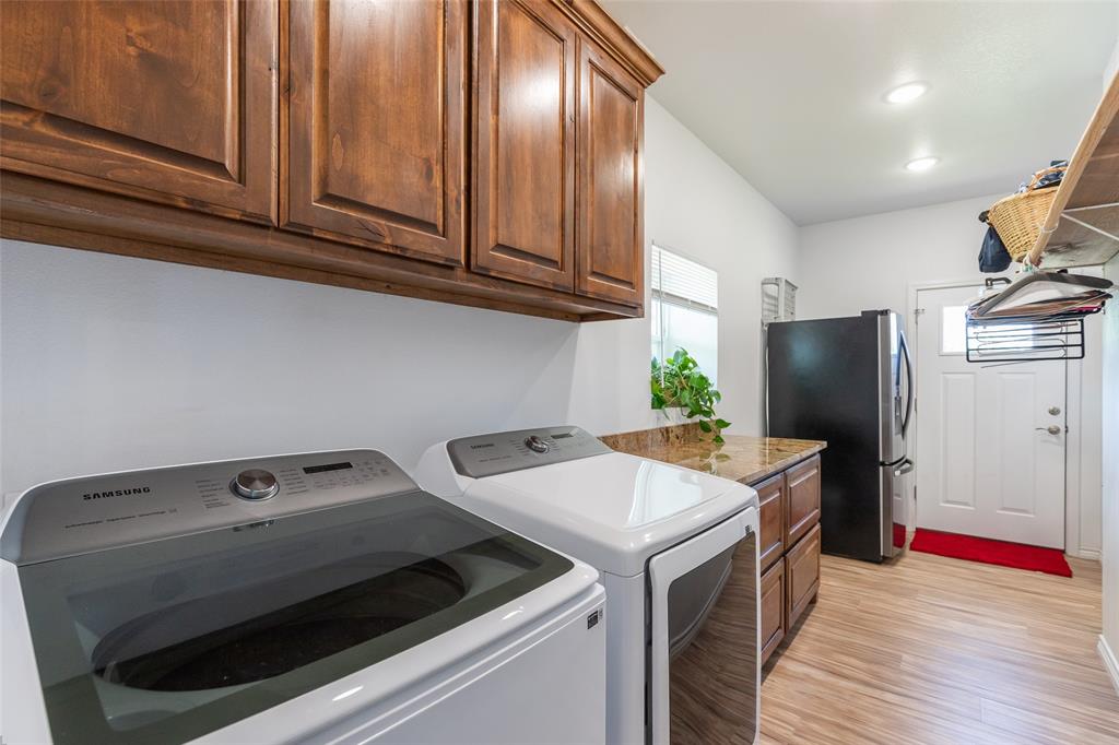 200 Pleasant Lane Property Photo 18