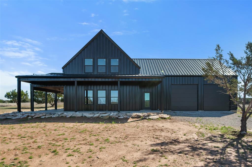 1053 Bluff Creek Drive Property Photo 1