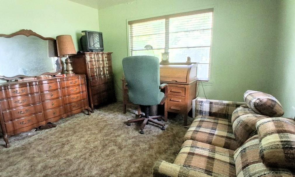 913 Lazy Lane Property Photo 10