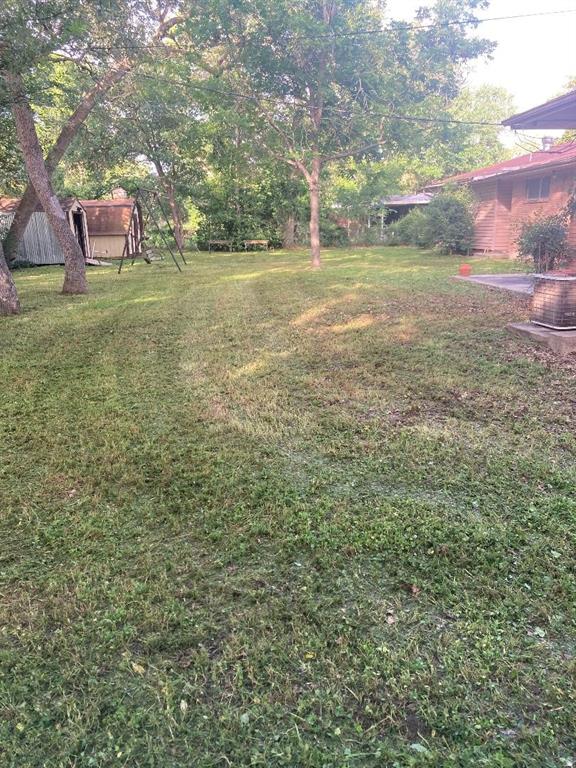 913 Lazy Lane Property Photo 17
