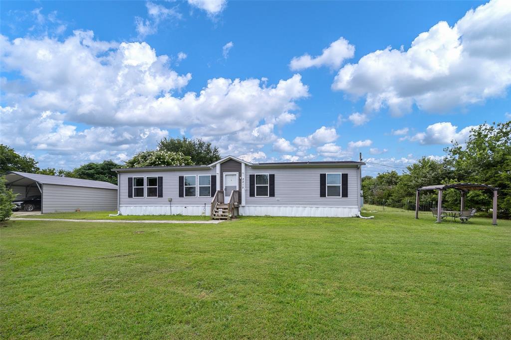 2215 Private Road 2545 Property Photo 1