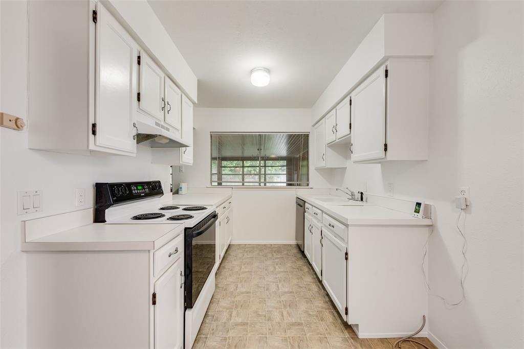 902 Dawnview Street Property Photo 6