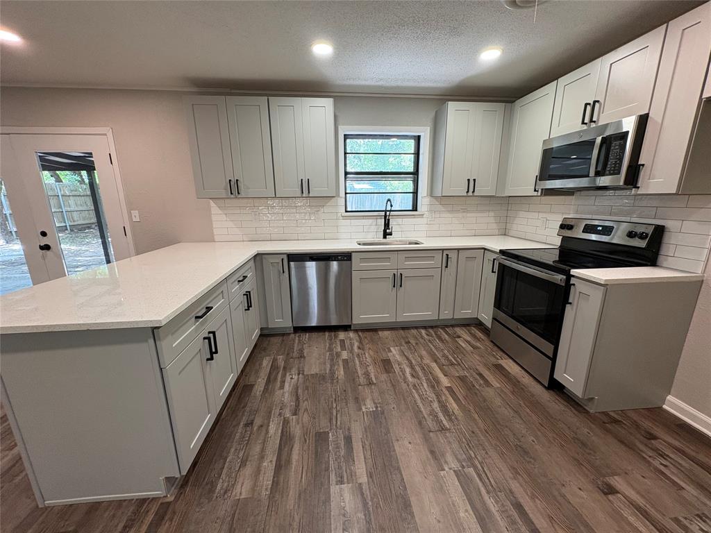 607 S Broad Street Property Photo 2